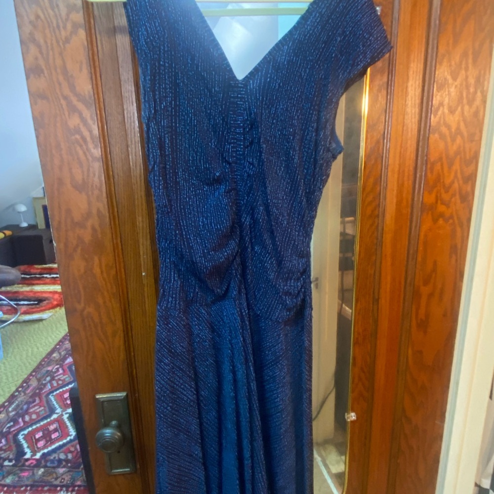 Blue Maxi Dress with Elegant Flow LG